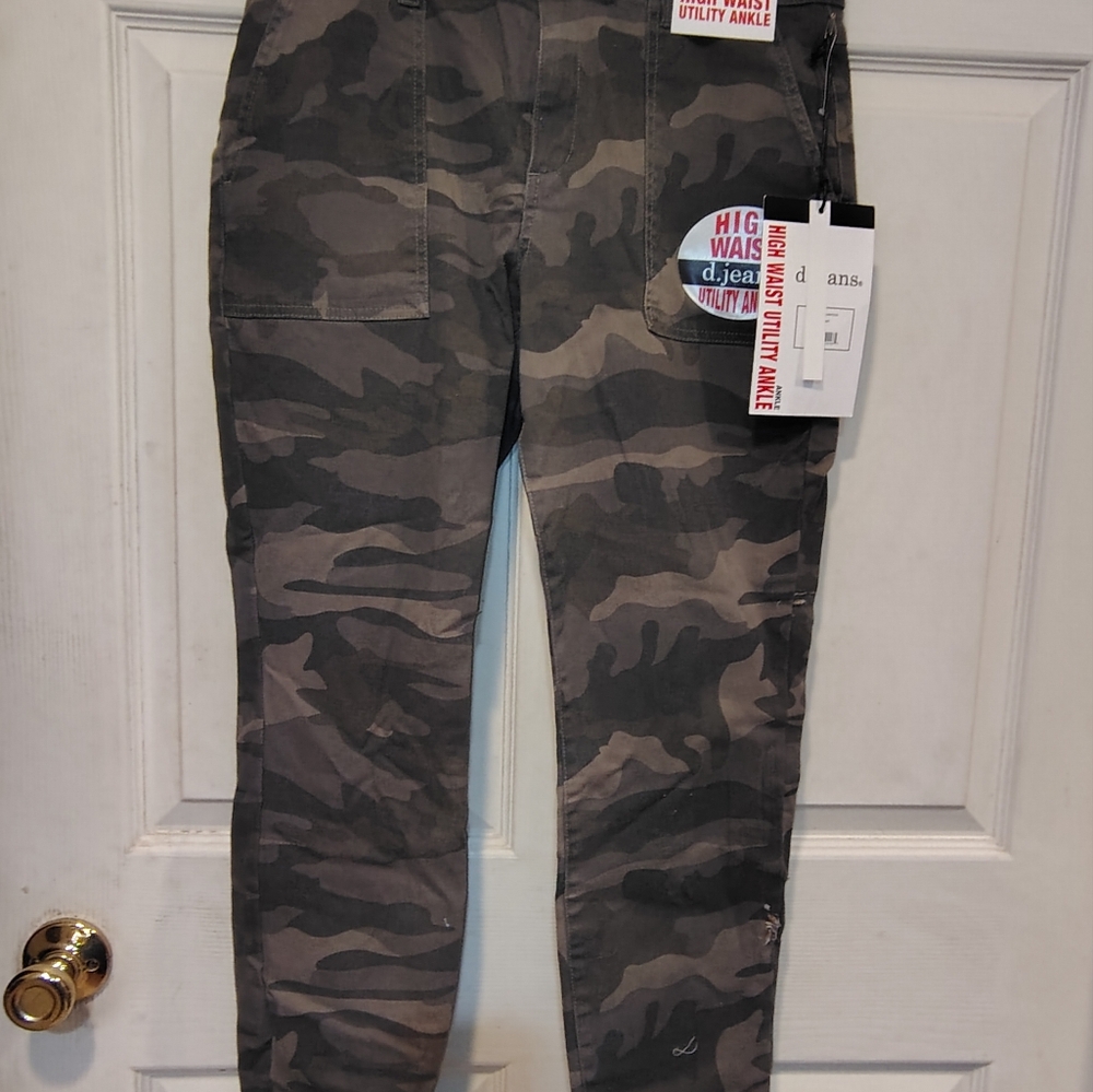 NWT D.Jeans Womens Camo High Waist Utility Ankle Jeans Size 12